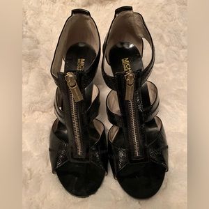 MICHAEL KORS Heels with Front Zipper Black